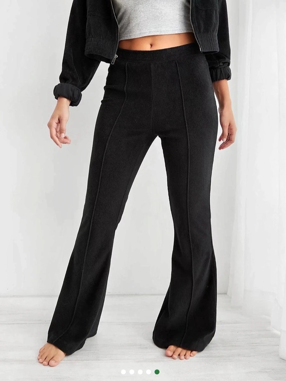 Aerie Groove-On Flared Pant Ribbed Velour Pants in Black